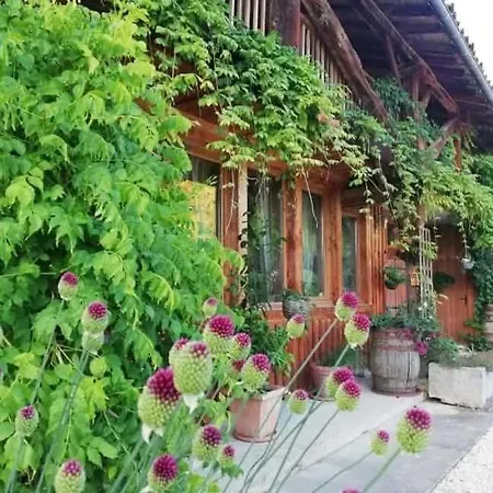D'hotes St Jacques Adults Only 3*